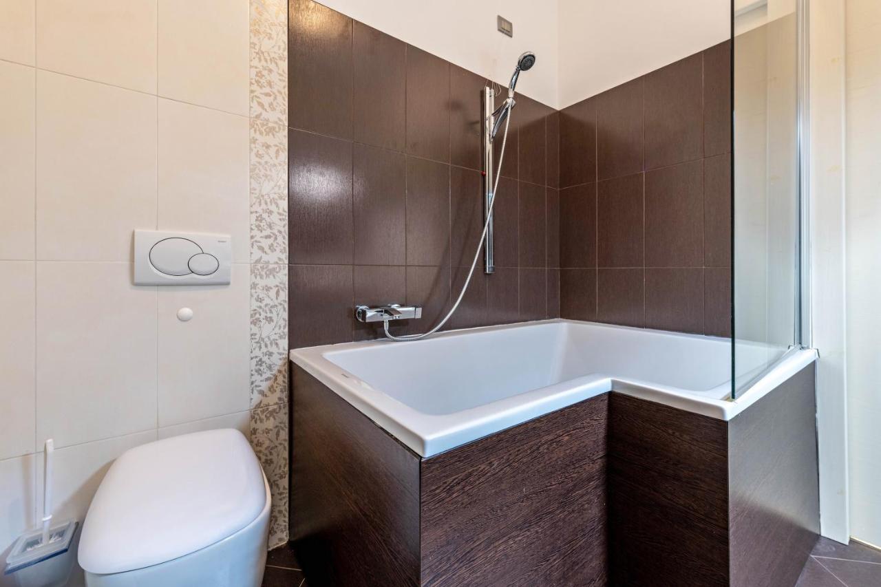 Residence Virgilio Green Toscolano Maderno Buitenkant foto